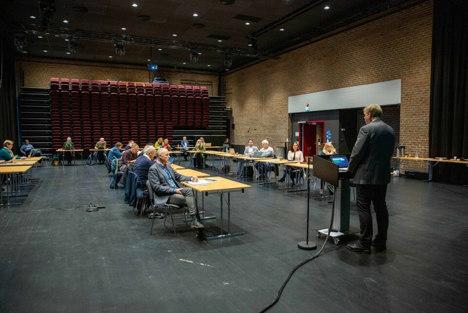 Kommunedirektør Hans Reidar Ness la fram budsjettforslaget fredag.