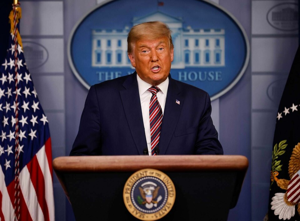 President Donald Trump stjal showet da han natt til fredag i enda grovere stil enn tidligere løy om valget og hevdet at Demokratene raner til seg valget med ulovlige metoder. Foto: Carlos Barria/NTB