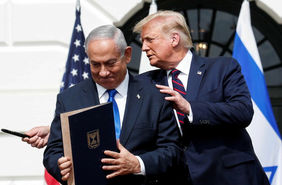 USAs president Donald Trump og Israels statsminister Benjamin Netanyahu var nære allierte. Med presidentskiftet i USA begynner en ny æra for mange land i Midtøsten. Her fra signeringen av fredsavtalen mellom Israel og De forente arabiske emirater i september i år i Det hvite hus i Washington.