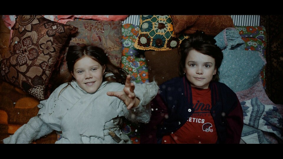 NRK serverer årets nye serie på NRK1, NRK Super, NRK 3 og NRK TV. «Stjernestøv» er en ny julehistorie med en alvorlig undertone, og ifølge NRK passer den for alle mellom 0 og 99 år. Foto: NRK NRK serverer årets nye serie på NRK1, NRK Super, NRK 3 og NRK TV. «Stjernestøv» er en ny julehistorie med en alvorlig undertone, og ifølge NRK passer den for alle mellom 0 og 99 år. Foto: NRK