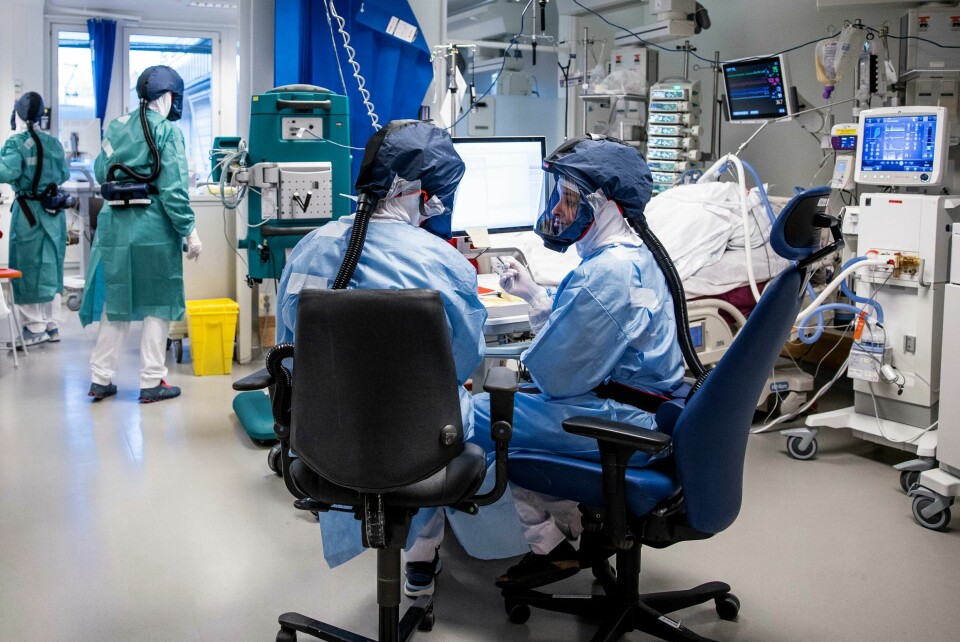 Oslo 20201127Behandling av pasienter med Covid-19 på intensivavdeling på Oslo Universitetssykehus RikshospitaletFoto: Jil Yngland / NTB Oslo 20201127Behandling av pasienter med Covid-19 på intensivavdeling på Oslo Universitetssykehus RikshospitaletFoto: Jil Yngland / NTB