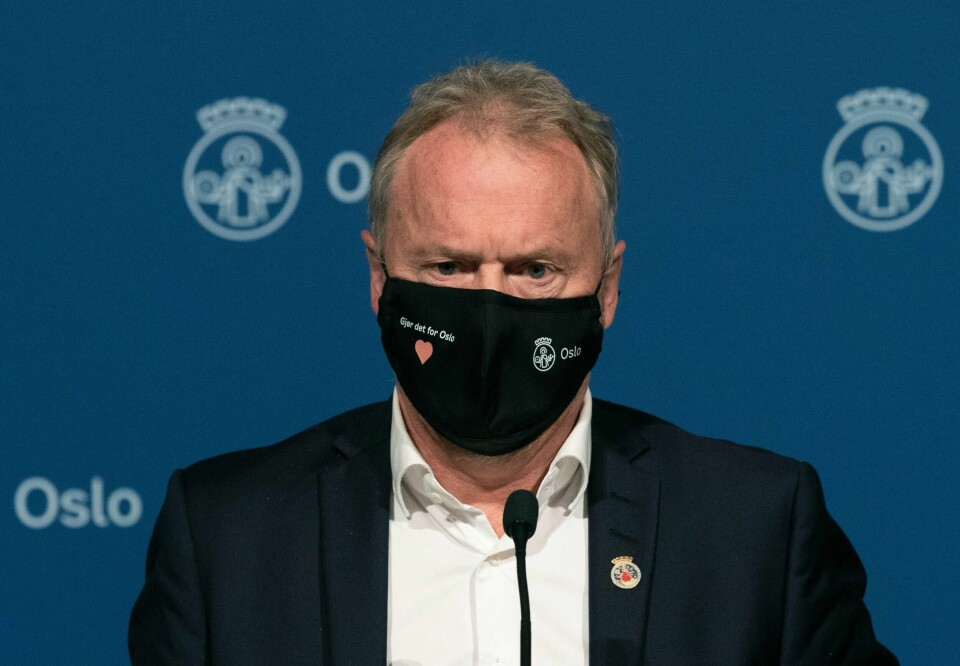 Byrådsleder Raymond Johansen (Ap) sier byrådet vil komme med nye smittevernbestemmelser, som vil gjelde for julen, på en pressekonferanse onsdag eller torsdag i neste uke.