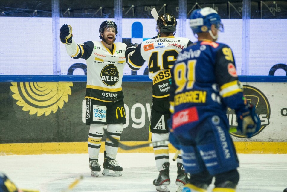 Stavanger Oilers jubler under hockeykampen mellom Stavanger Oilers og Storhamar i DNB arena. Foto: Carina Johansen / NTB Stavanger 20201205. Stavanger Oilers jubler under hockeykampen mellom Stavanger Oilers og Storhamar i DNB arena.Foto: Carina Johansen / NTB
