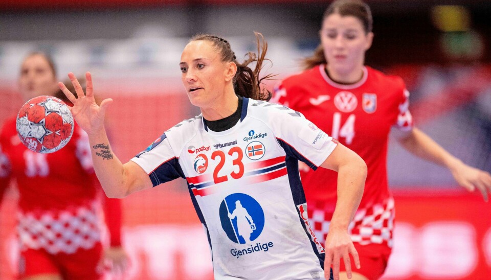 Camilla Herrem i aksjon under håndball-EM. Foto: Bo Amstrup/Ritzau/Scanpix via AP