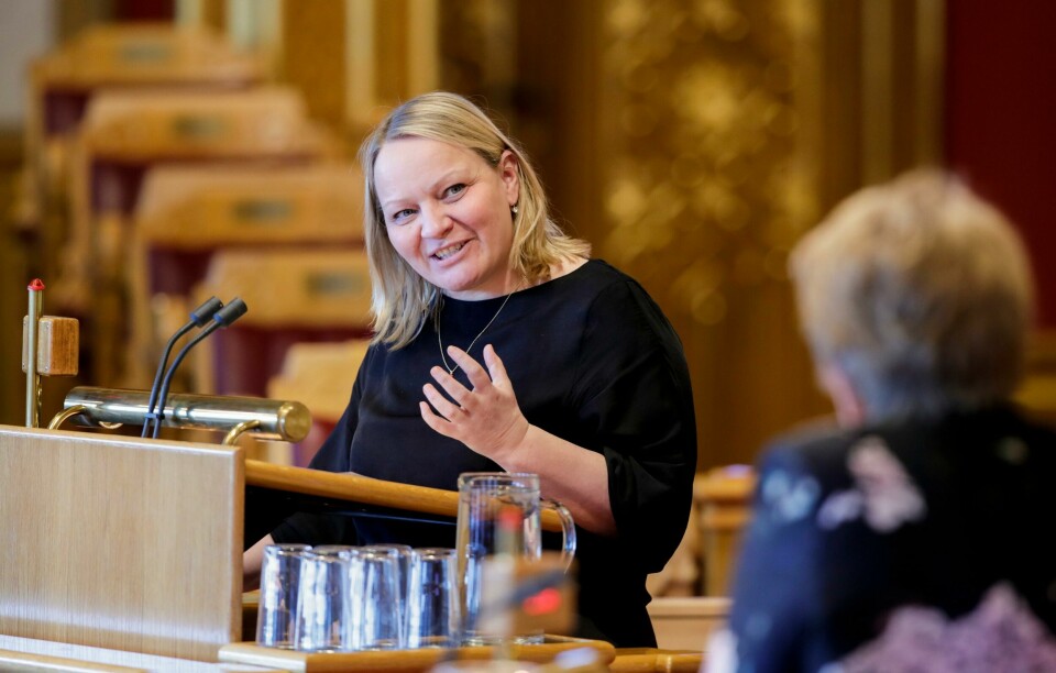 Oslo 20200205. Mona Fagerås (Sv) spør kunnskaps- og integreringsminister Trine Skei Grande i den muntlig spørretime.Foto: Vidar Ruud / NTB Oslo 20200205. Mona Fagerås (Sv) spør kunnskaps- og integreringsminister Trine Skei Grande i den muntlig spørretime.Foto: Vidar Ruud / NTB