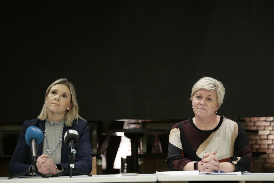 Nestleder Sylvi Listhaug og partileder Siv Jensen møtte pressen tirsdag etter at det ble kjent at Geir Ugland Jacobsen blir kastet ut av partiet. Oslo 20201215. Partileder Siv Jensen og nestleder Sylvi Listhaug i Frp etter dagens sentralstyremøte, hvor fylkesleder Geir Ugland Jacobsen i Oslo Frp ble ekskludert fra partiet.Foto: Berit Roald / NTB