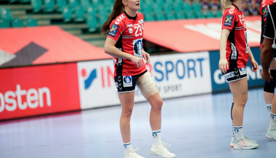 Camilla Herrem med bandasje etter kampen mellom Ungarn og Norge. Foto: Vidar Ruud / NTB