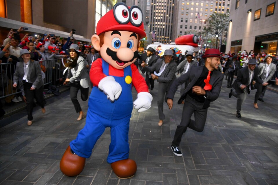 NEW YORK, NY - OCTOBER 26: Mario and Jordan Fisher, actor, recording artist and current contestant on Dancing with the Stars co-hosts the Super Mario Odyssey for Nintendo Switch launch event on October 26, 2017 at Rockefeller Plaza in New York City. Dave Kotinsky/Getty Images for Nintendo of America/AFP
== FOR NEWSPAPERS, INTERNET, TELCOS & TELEVISION USE ONLY ==