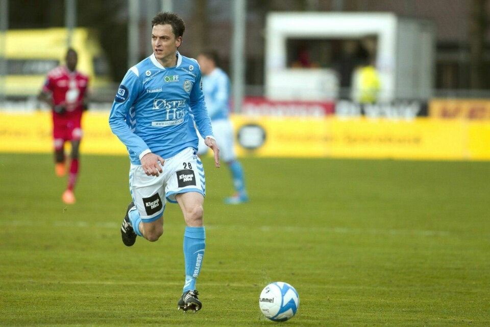 Franske Derek Decamps har spilt sin siste kamp i den lyseblå drakten. Verken han eller Paul Torres er med i planene for den kommende sesongen i OBOS-ligaen.