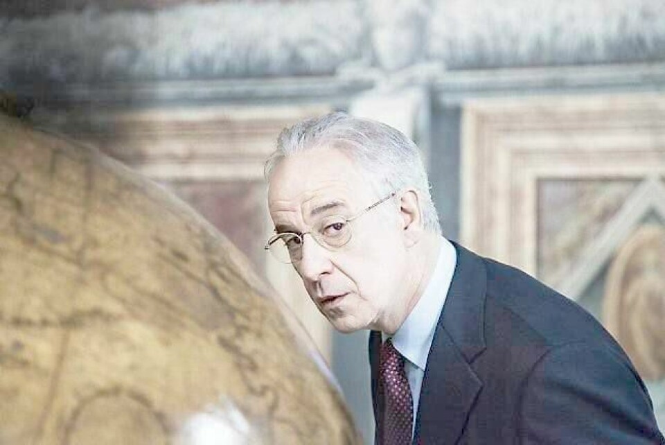Toni Servilo som den deprimerte og desillusjonerte partilederen Enrico Oliveri. FOTO: TOUR DE FORCE