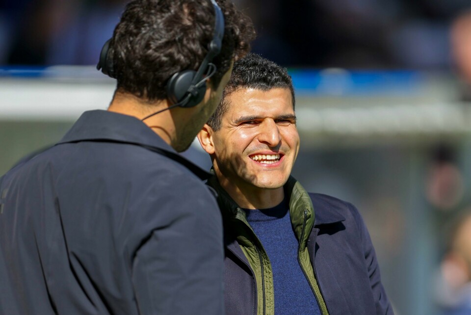 Tarik Elyounoussi har lagt opp. Her intervjues han av TV2 på Fredrikstad stadion foran serieåpningen mot Bodø/Glimt 2. påskedag. Tarik Elyounoussi har lagt opp. Foto: Thomas Andersen / NTB