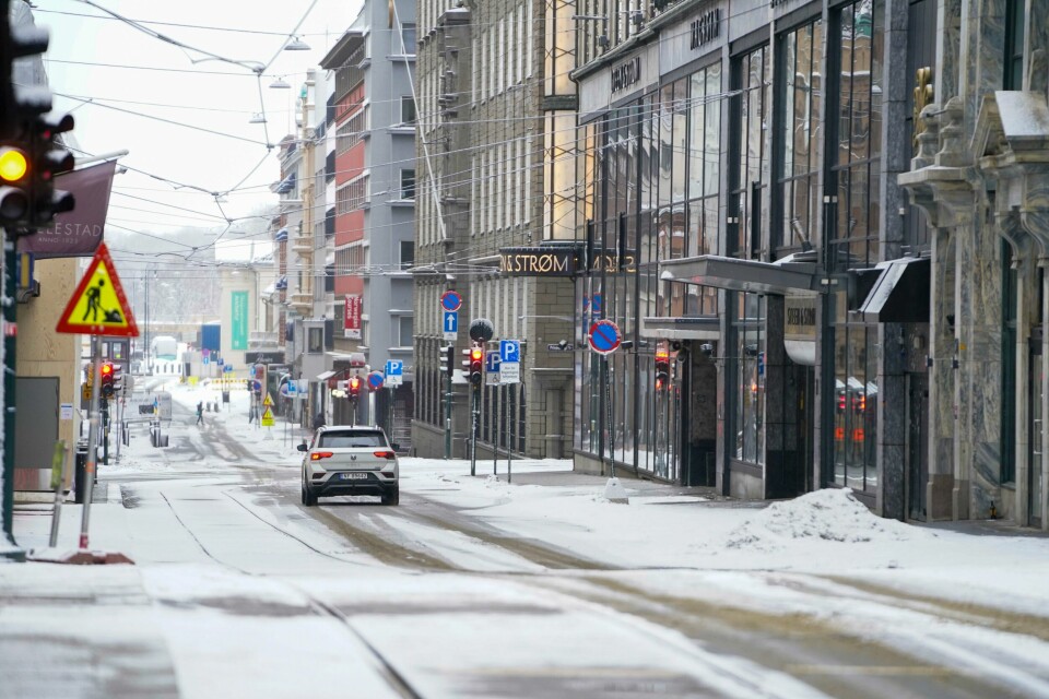 Snøen kommer tilbake til Sør-Norge og Oslo torsdag. Slik så det ut i midten av februar i Kongens gate i Oslo. Snøen kommer tilbake til Sør-Norge og Oslo torsdag. Slik så det ut i midten av februar i Kongens gate i Oslo. Foto: Terje Pedersen / NTB