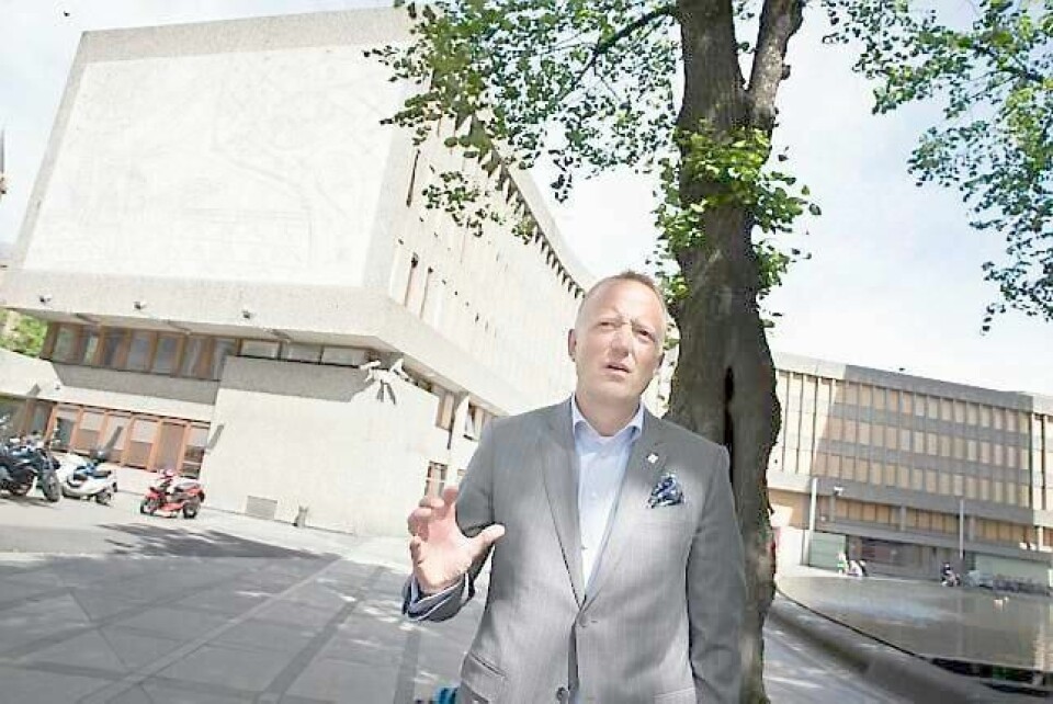 Administrerende direktør i Statsbygg, Harald Vaagaasar Nikolaisen, forsikrer at de skal stille strenge krav til miljø og sikkerhet i rivingsprosessen. FOTO: HÅKON MOSVOLD LARSEN/NTB SCANPIX