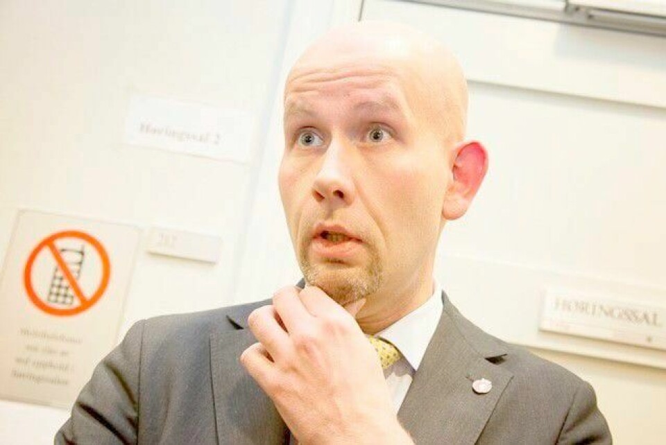 Regjeringen flytter iskanten og lyser ut omstridte blokker i Barentshavet. For det får olje- og energiminister Tord Lien har medfart fra blant annet Venstre og KrF. FOTO: NTB SCANPIX