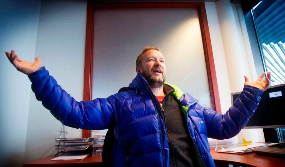 Tidligere toppalpinist Kjetil André Aamodt driver gratis skiskole og har klare synspunkter på pris- og utstyrshysteriet når det gjelder unge. FOTO: ARNE OVE BERGO