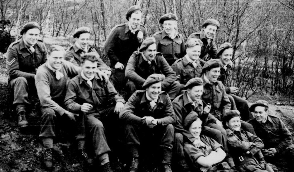 Torleiv Lia (som sitter nederst helt til høyre), sammen med noen av kameratene i 2. bergkompani. FOTO: PRIVAT Torleiv Lia (som sitter nederst helt til høyre), sammen med noen av kameratene i 2. bergkompani. FOTO: PRIVAT
