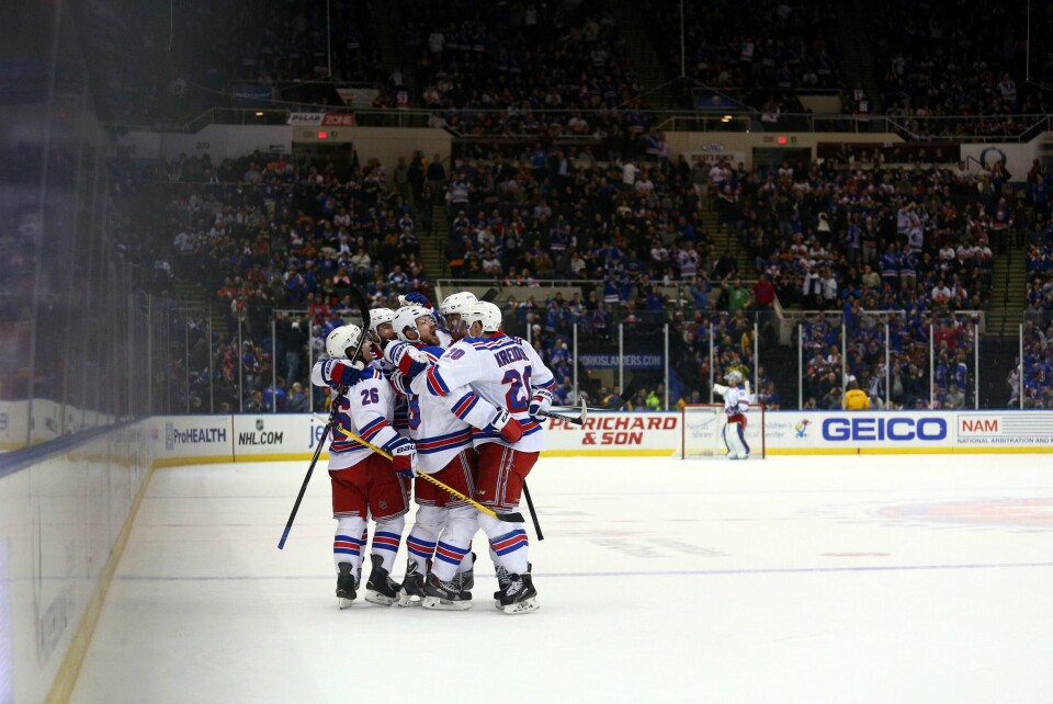 Rangers Kevin Klein har akkurat satt inn det avgjørende målet for New York Rangers. FOTO: BRAD PENNER/NTB SCANPIX