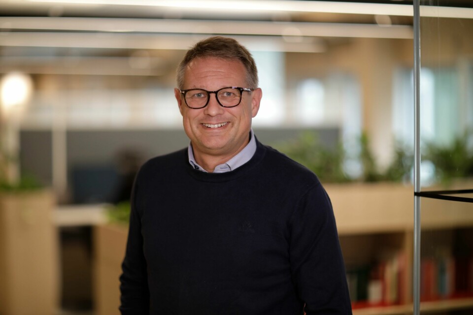 Sigmund Clementz er kommunikasjonssjef i If. Han er tydelig på at sommerdekk ikke har noe på vinterføre å gjøre. Sigmund Clementz er kommunikasjonssjef i If. Han er tydelig på at sommerdekk ikke har noe på vinterføre å gjøre.
