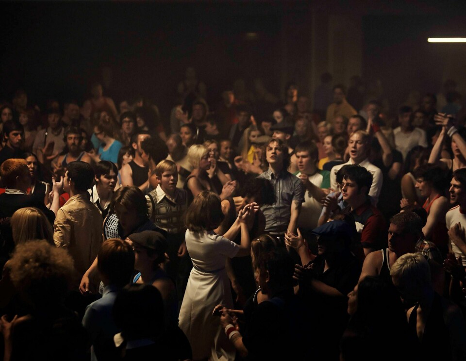 Et pakket dansegulv slår seg løs i filmen «Northern Soul». FOTO: UNIVERSAL SONY PICTURES Et pakket dansegulv slår seg løs i filmen «Northern Soul». FOTO: UNIVERSAL SONY PICTURES