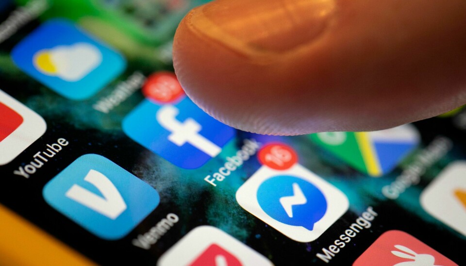 Brukere av Facebook vil om ikke lenge oppleve at KI-generert innhold blir merket. Brukere av Facebook vil om ikke lenge oppleve at KI-generert innhold blir merket. Foto: Jenny Kane / AP / NTB