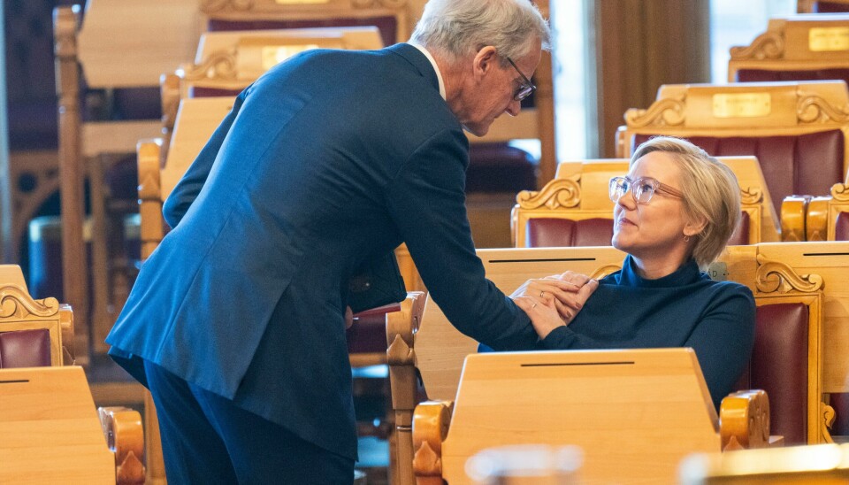 Det er bare statsminister Jonas Gahr Støre (Ap) som kan redde helse- og omsorgsminister Ingvild Kjerkol (Ap) nå, etter at hun ble felt for fusk på masteroppgaven sin. Det er bare statsminister Jonas Gahr Støre (Ap) som kan redde helse- og omsorgsminister Ingvild Kjerkol (Ap) nå, etter at hun ble felt for fusk på masteroppgaven sin.