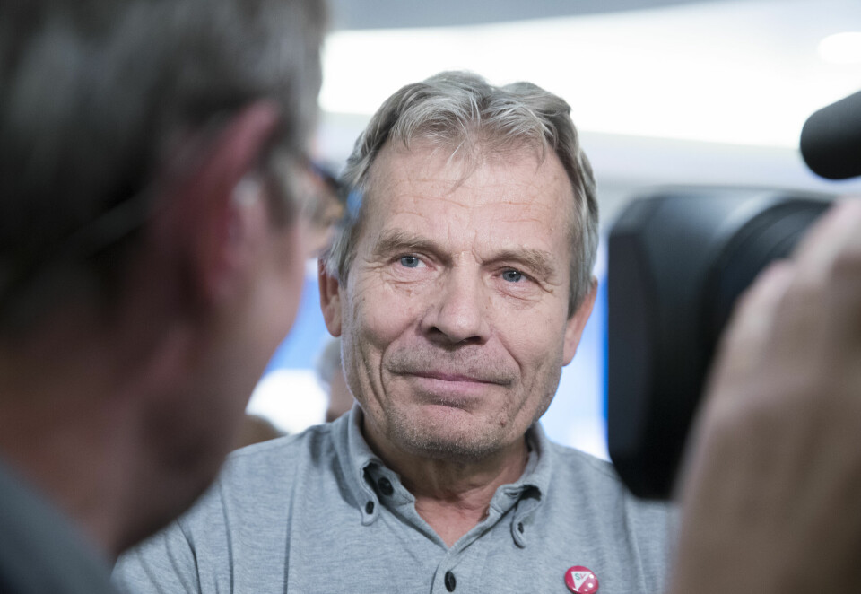 – CITES-regelverket som må endres. Det må rett og slett bli en oppjustering av isbjørnens truetstatus, sier Arne Nævra, tidligere stortingsrepresentant for SV. – CITES-regelverket som må endres. Det må rett og slett bli en oppjustering av isbjørnens truetstatus, sier Arne Nævra, tidligere stortingsrepresentant for SV.