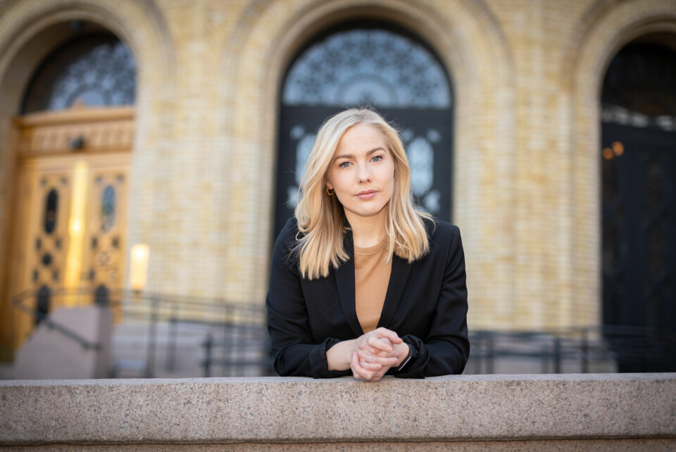 Høyres innvandringspolitiske talsperson, Mari Holm Lønsethsier at en av suksessfaktorene til Norge i integreringspolitikken er at de har styrt bosetting. Det har gjort at kommuner rundt om i hele landet har bidratt til å ta imot flyktninger, og at de har sikret at enkeltkommuner ikke tar imot flere enn de kan integrere. Høyres innvandringspolitiske talsperson, Mari Holm Lønseth