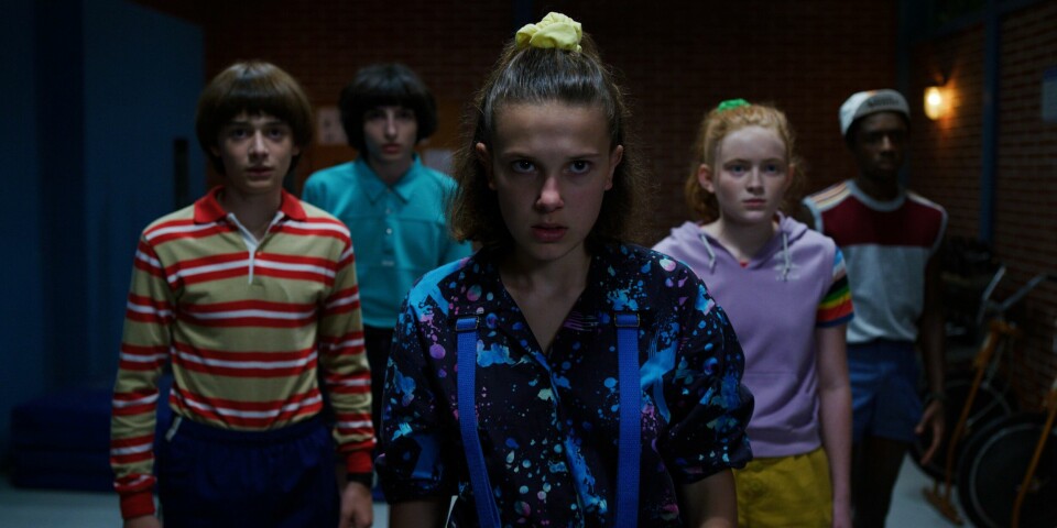 Science-fiction-dramaet «Stranger Things» er blitt den mest populære engelskspråklige serien på Netflix. Den nye sesongen av «Stranger Things»-serien får fine kritikker. Foto: Netflix