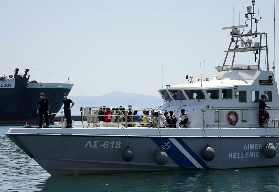 Migrant og flyktninger fra Eritrea på dekket til en gresk kystvaktbåt i Mytilene på Lesvos.Foto: Panagiotis Balaskas / AP / NTB Migrant og flyktninger fra Eritrea på dekket til en gresk kystvaktbåt i Mytilene på Lesvos.Foto: Panagiotis Balaskas / AP / NTB