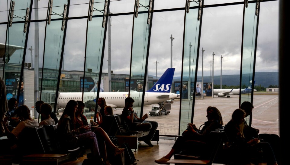 SAS-pilotenes fagforening sier det var uaktuelt å gå med på en ti år lang avtale hvor de sa fra seg streikerett. Foto: Javad Parsa / NTB Enda flere SAS-fly kan bli rammet av streik om 200 danske flyteknikere midnatt går ut i streik i sympati med SAS-pilotene som allerede streiker. Foto: Javad Parsa / NTB