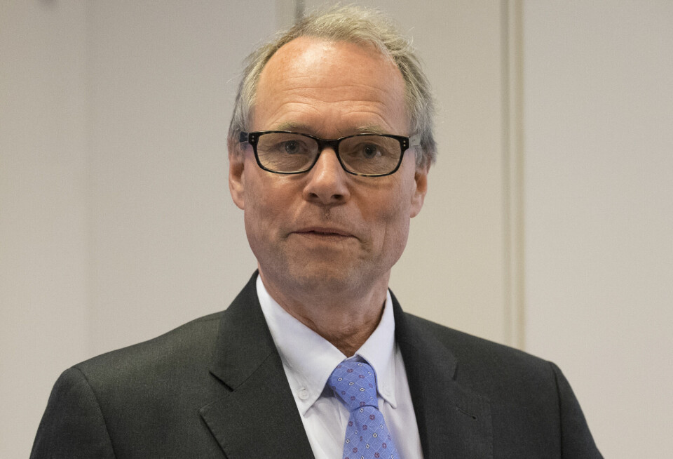 Jusprofessor Hans Petter Graver mener fengslingen av Kira Hoffmann kan ha vært i strid med både Den europeiske menneskerettskonvensjonen og EØS-avtalen. Jusprofessor Hans Petter Graver mener fengslingen av Kira Hoffmann kan ha vært i strid med både Den europeiske menneskerettskonvensjonen og EØS-avtalen.