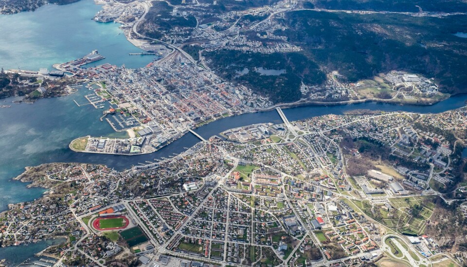 Arkivfoto: Kristiansand sett fra lufta. Kommunen er blant dem som vurderer fastlegesituasjonen som kritisk. Kristiansand sett fra lufta. Kommunen er blant dem som vurderer fastlegesituasjonen som kritisk. Arkivfoto: Tor Erik Schrøder / NTB