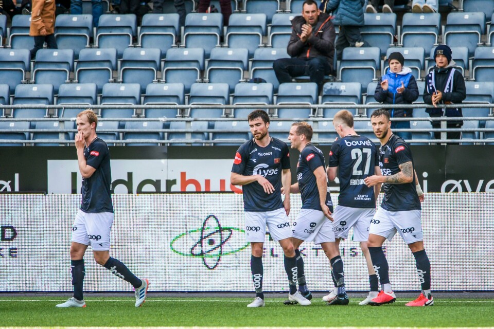 Viking jublet for scoring mot Sandefjord. Mot Kristiansund kan det bli flere mål. Viking jubel