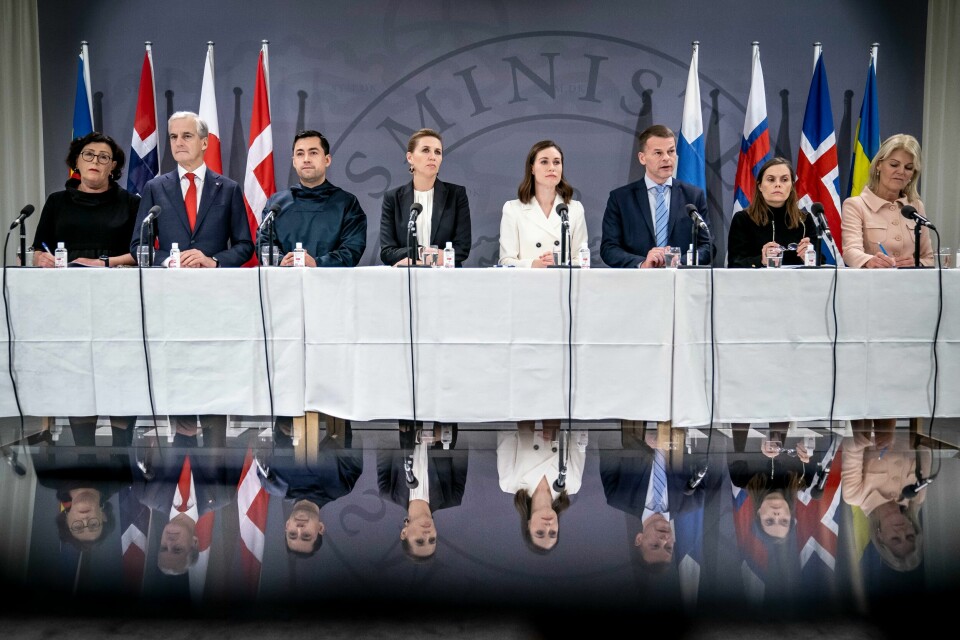 Fra venstre: Ålands statsminister Veronica Thörnroos, Jonas Gahr Store, Grønlands statsminister Mute Bourup Egede, Danmarks statsminister Mette Frederiksen, Finlands statsminister Sanna Marin, Færøyenes statsminister Bardur Á Steig Nielsen, Islands statsminister Katrin Jakobsdottir og Sveriges nordenminister Anna Hallberg.