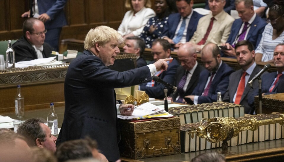 Parlamentsmedlemmer skal stemme over et mistillitsforslag mot Storbritannias statsminister Boris Johnson mandag. Parlamentsmedlemmer skal stemme over et mistillitsforslag mot Storbritannias statsminister Boris Johnson mandag. Foto: Andy Bailey / AP / NTB