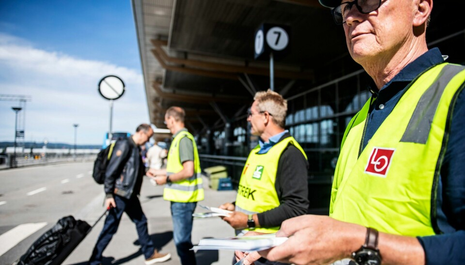 Piloter i SAS streiket over to uker. Innen to uker må de bestemme seg for om de er fornøyde med avtalen. Piloter i SAS streiket over to uker. Innen to uker må de bestemme seg for om de er fornøyde med avtalen. Foto: Annika Byrde / NTB