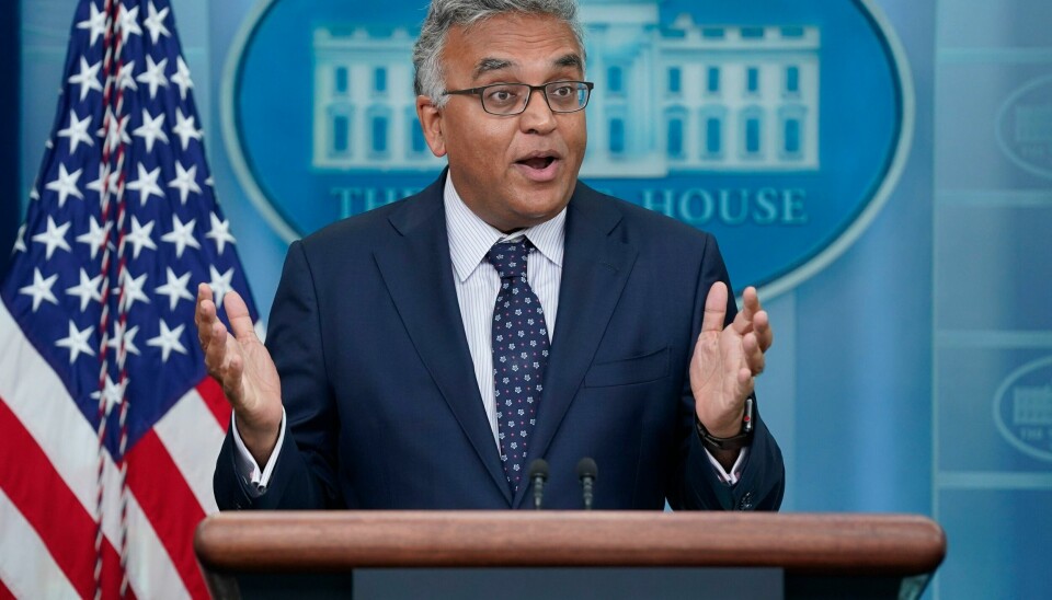 Covidkoordinator ved Det hvite hus, Ashish Jha, tror de kan klare å kontrollere apekopp-utbruddet, som WHO kaller en global helsekrise. Foto: Evan Vucci / AP / NTB Covidkoordinator ved Det hvite hus, Ashish Jha, tror de kan klare å kontrollere apekopp-utbruddet, som WHO kaller en global helsekrise. Foto: Evan Vucci / AP / NTB