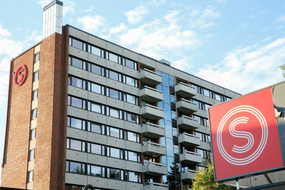Løsningen på dette er å bygge flere studentboliger raskt, for at unge mennesker skal slippe unna boligmarkedet i økonomisk sårbare år. Flere studentboliger signaliserer også at samfunnet verdsetter kommende sykepleiere, jurister, lærere, tannleger, fremtidige forskere og alle andre som blir viktige deler av samfunnsveven. .