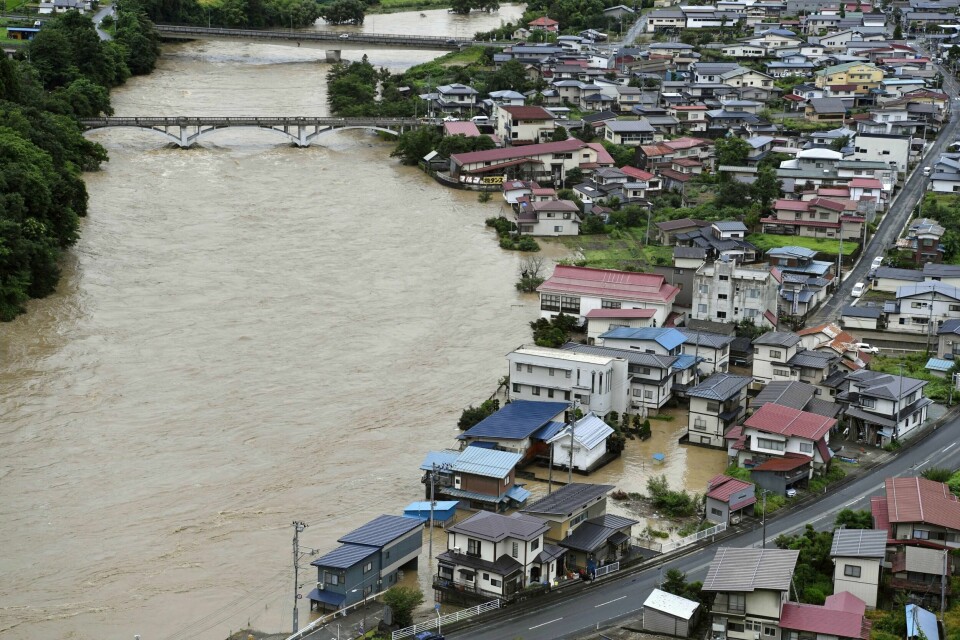Områder nord i Japan er rammet av kraftig regnvær. Områder nord i Japan er rammet av kraftig regnvær.