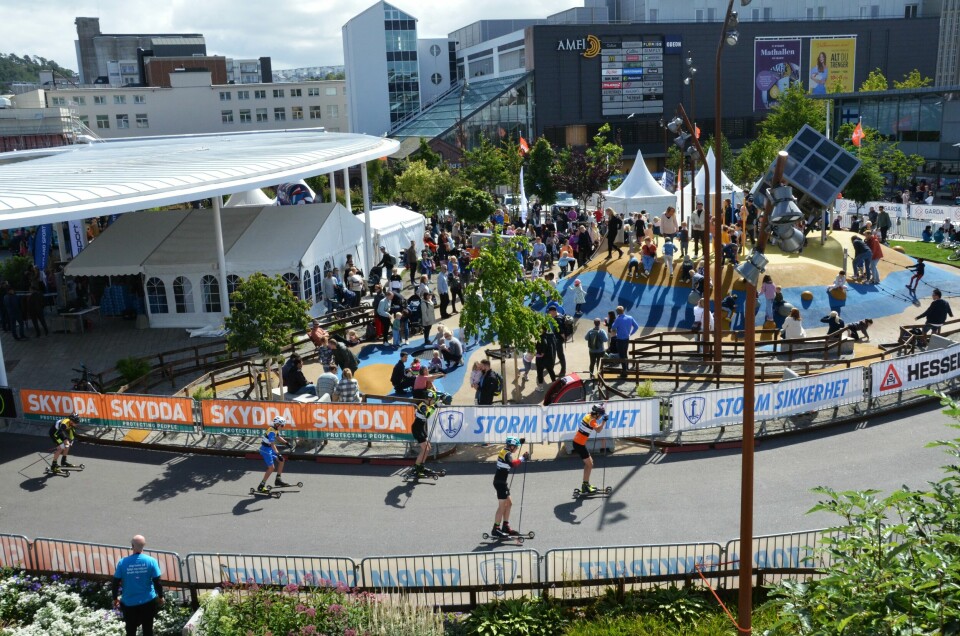 Det ble selvsagt folkefest under Blinkfestivalen. I år gikk løypa gjennom nye Ruten. Det ble selvsagt folkefest under Blinkfestivalen. I år gikk løypa gjennom nye Ruten.