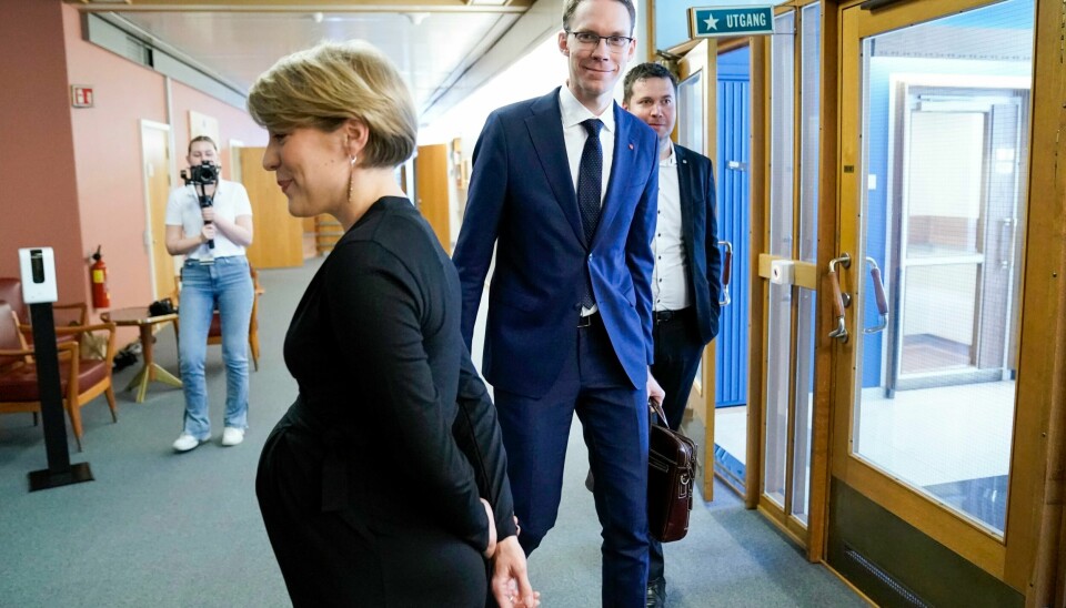 Kari Elisabeth Kaski (SV), Eigil Knutsen (Ap) og Geir Pollestad (Sp) under forhandlingene om revidert nasjonalbudsjett i våres. - Eit møte mellom ulike parti i ein budsjettprosess kan gi ei rekke ulike utfall, skriv vår kommentator. .
