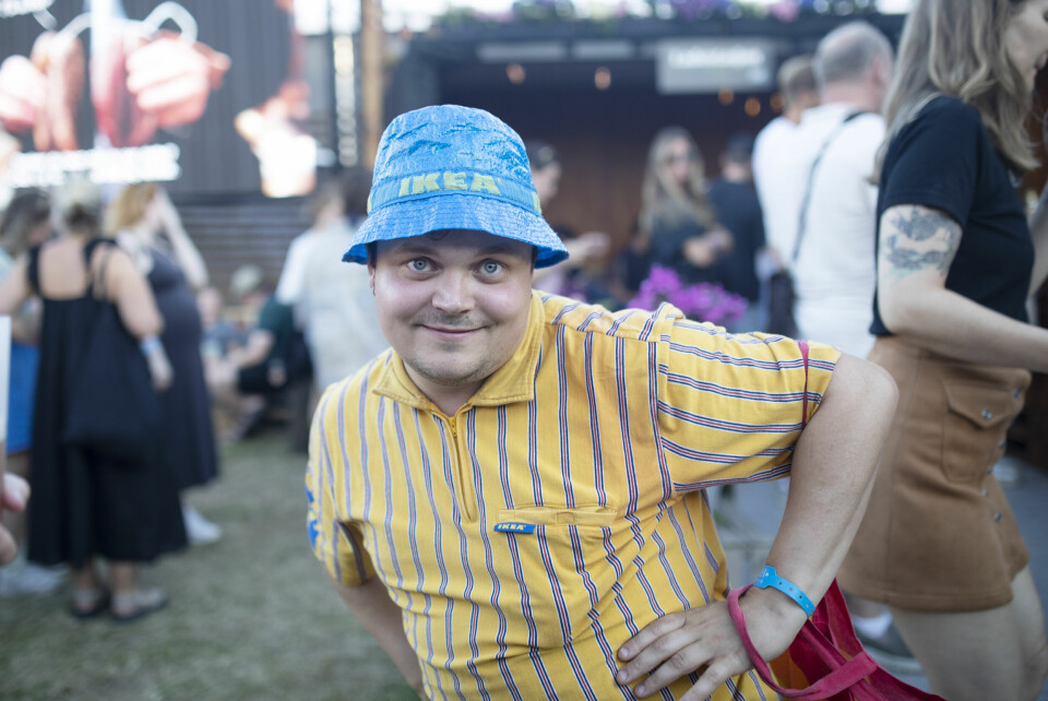 Per Alexander Fossheim Johansen har fått forskjellige IKEAklær i bursdagsgave av en venn de siste årene. Nå har han nok til matchene festivalantrekk. Per Alexander Fossheim Johansen har fått forskjellige IKEAklær i bursdagsgave av en venn de siste årene. Nå har han nok til matchene festivalantrekk.