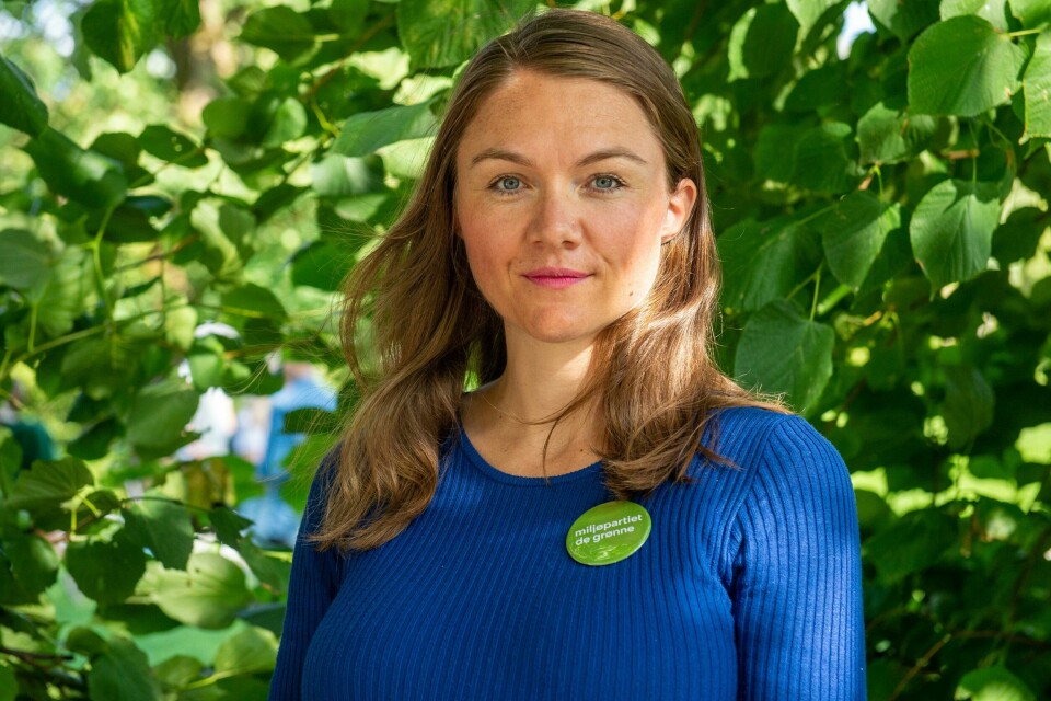 Leder av Oslo MDG Sigrid Z. Heiberg kan tenke seg å utfordre nestleder Arild Hermstad i kampen om partiledervervet, men har ennå ikke bestemt seg. De to er enige i mye, men ikke om strategien, mener hun. Leder av Oslo MDG Sigrid Z. Heiberg kan tenke seg å utfordre nestleder Arild Hermstad i kampen om partiledervervet, men har ennå ikke bestemt seg. De to er enige i mye, men ikke om strategien, mener hun. Foto: Annika Byrde / NTB