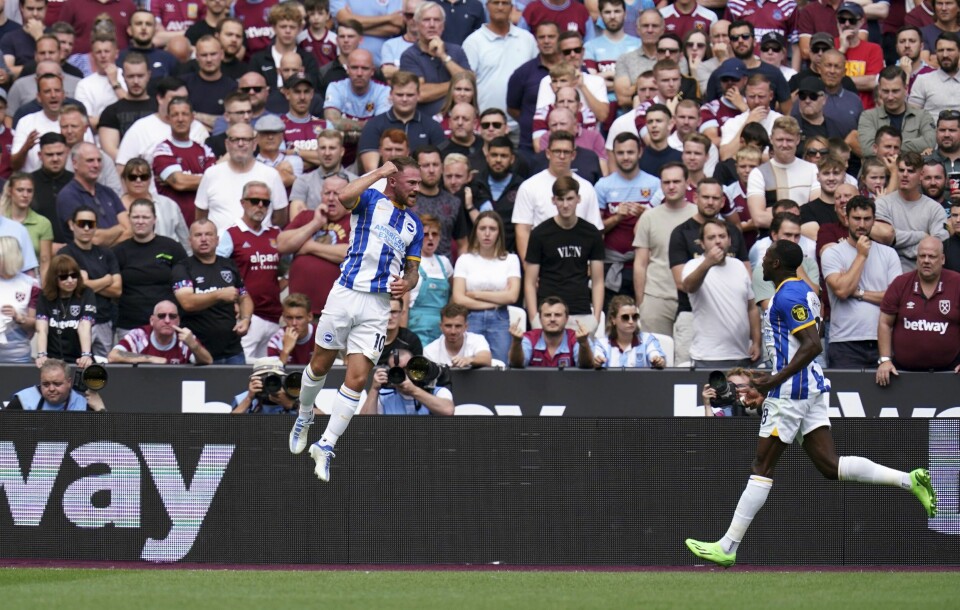 Alexis Mac Allister (t.v.) feiret for scoring mot West Ham lørdag. Alexis Mac Allister (t.v.) feiret for scoring mot West Ham lørdag. Foto: John Walton / PA via AP / NTB