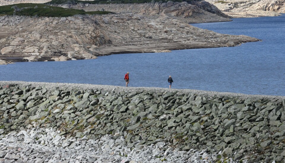 Lav vannstand i Rosskreppfjorden, en innsjø i Sirdal og Valle kommune i Agder. Lav vannstand i Rosskreppfjorden, en innsjø i Sirdal og Valle kommune i Agder. Foto: Ørn E. Borgen / NTB