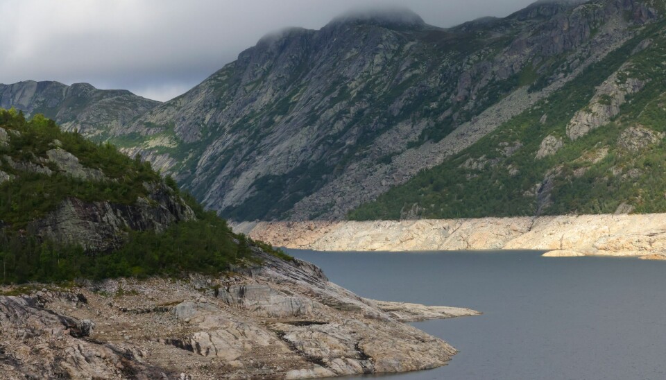 Vannstanden er lav i Vatnedalsvatn, som er det største magasinet i Otravassdraget. Agder Energi har søkt om utbygging av kraftverk i Syrtveitsfossen i Otravassdraget. Vannstanden er lav i Vatnedalsvatn, som er det største magasinet i Otravassdraget. Agder Energi har søkt om utbygging av kraftverk i Syrtveitsfossen i Otravassdraget. Foto: Ørn E. Borgen / NTB