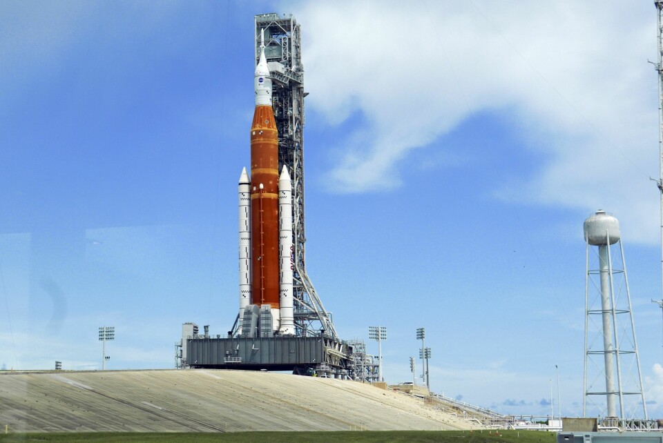 Artemis 1-raketten står klar for oppskyting på plass 39B ved Kennedy Space Center i Florida. Artemis 1-raketten står klar for oppskyting på plass 39B ved Kennedy Space Center i Florida. Foto: John Raoux / AP / NTB
