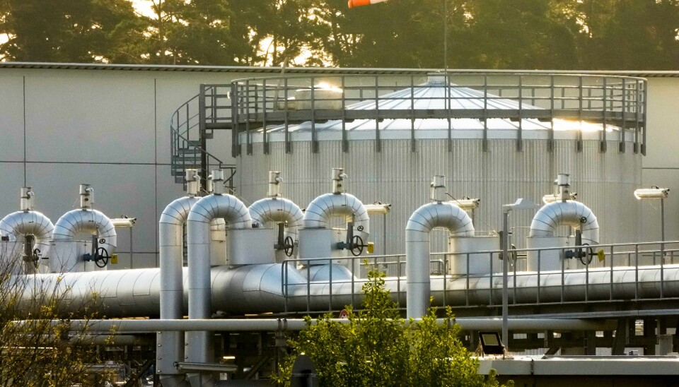 Russiske gassleveranser gjennom rørledningen Nord Stream 1 har blitt stoppet helt onsdag. Bildet er av et stort industrianlegg. På framsiden er det flere små rør som blir samlet i et enormt. Det er et rør der det blir sendt gass fra Russland til Europa. Illustrasjonsfoto: Markus Schreiber / AP / NTB
