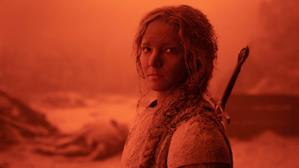 Morfydd Clark som Galadriel i «Ringenes herre: Maktens ringer». «Ringenes herre: Maktens ringer»