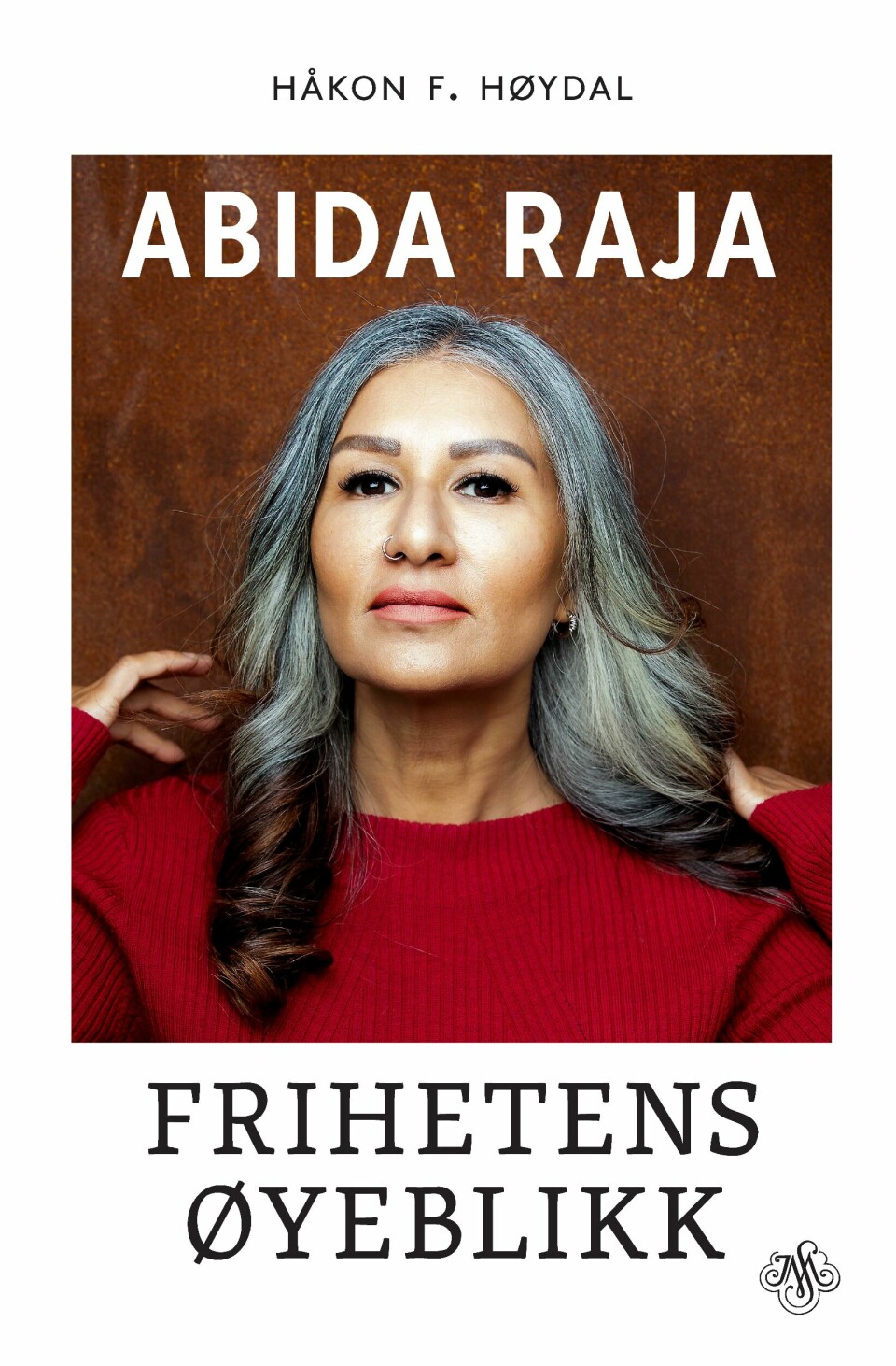 Abid Rajas søster, Abida Raja, kommer med bok om oppveksten i den samme familien som Abid skildret i sin bestselgende selvbiografi. Abid Rajas søster, Abida Raja, kommer med bok om oppveksten i den samme familien som Abid skildret i sin bestselgende selvbiografi.